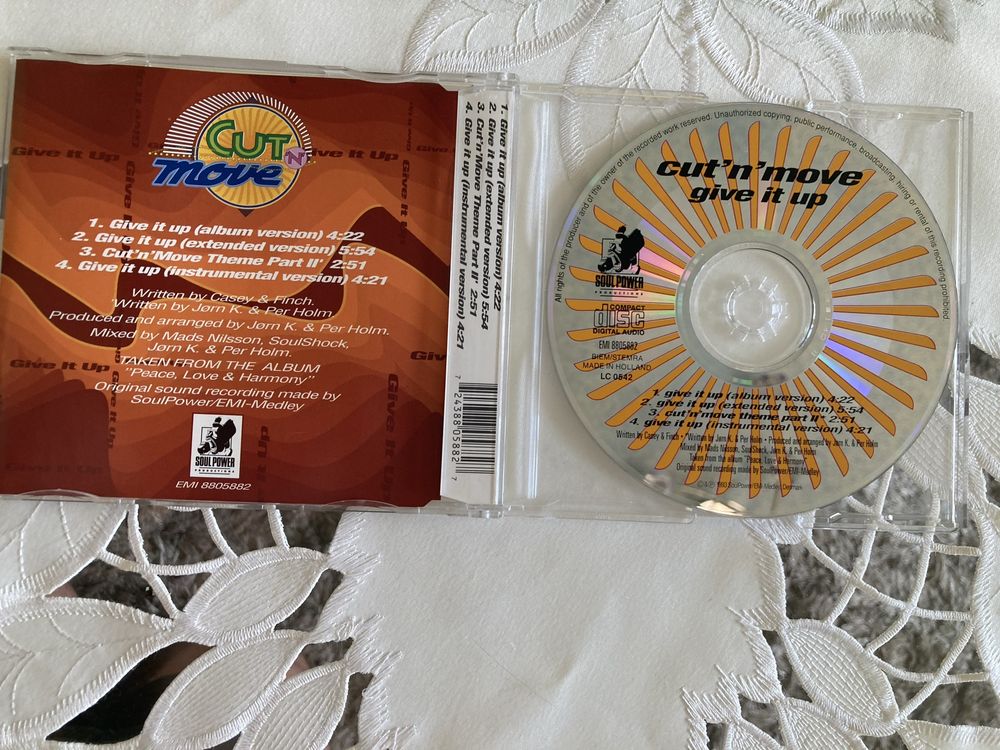 Płyta Cd Cut N’ Move Give It Up Maxi CD Lata 90 Klasyka
