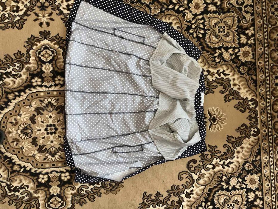 Класний жіночий плащ