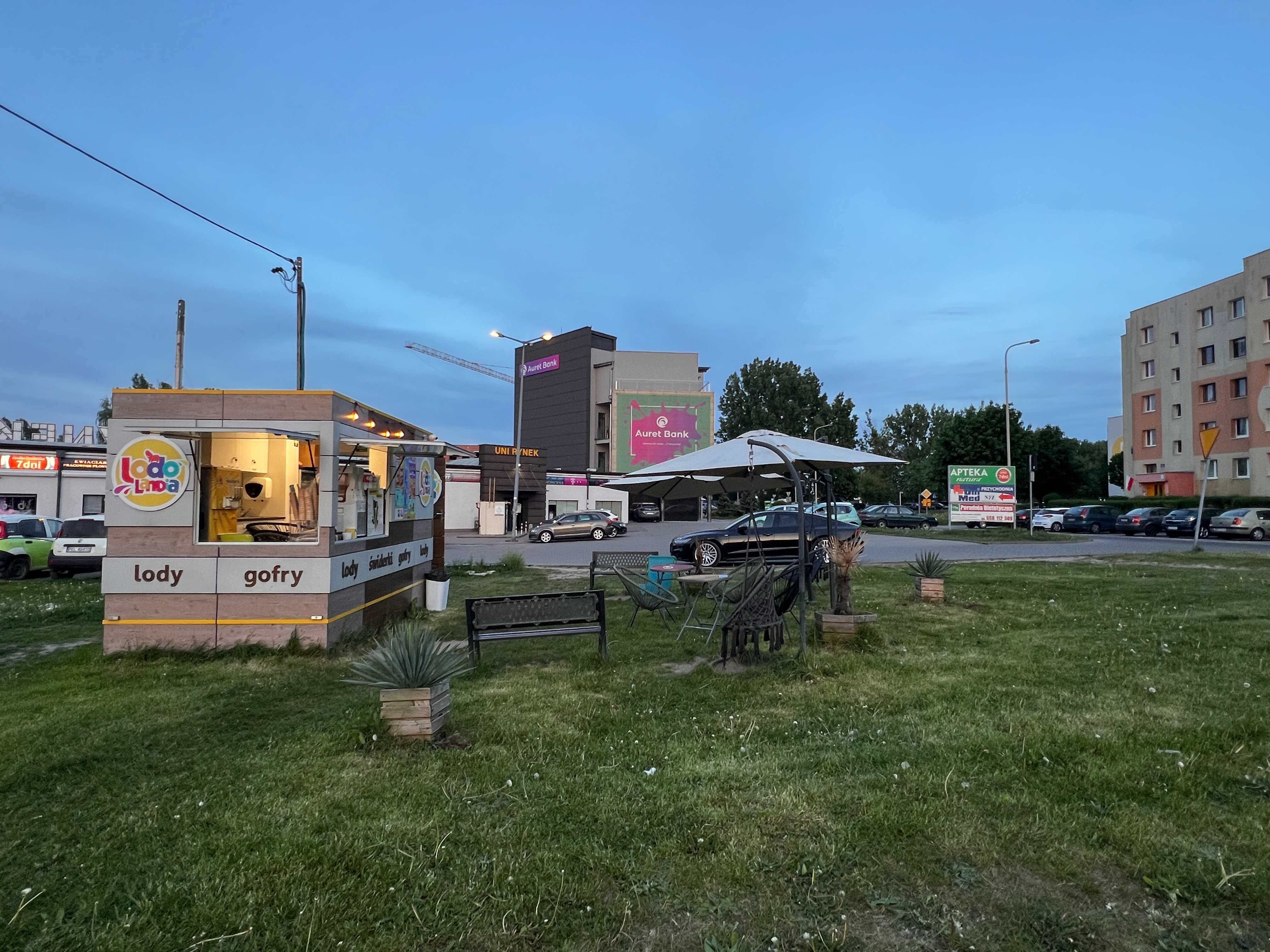 Przyczepa gastronomiczna(lodziarnia)wyposażoną+miejsce w Aleksandrowie