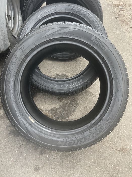 Продаю зимние шыны 255-50 R19 Pirelli