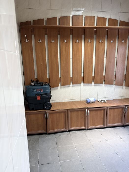 Здається в оренду склад з офісними та побутовими приміщеннями під виро