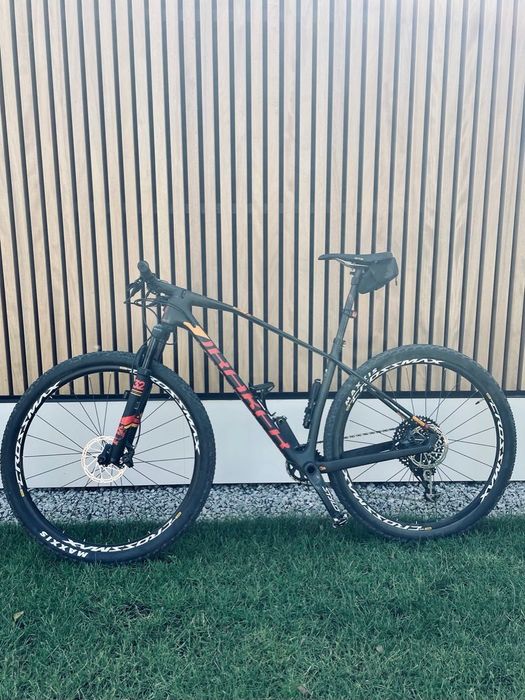 Rower MTB MONDRAKER PODIUM CARBON R karbon 29 rama L 19 waga 9kg