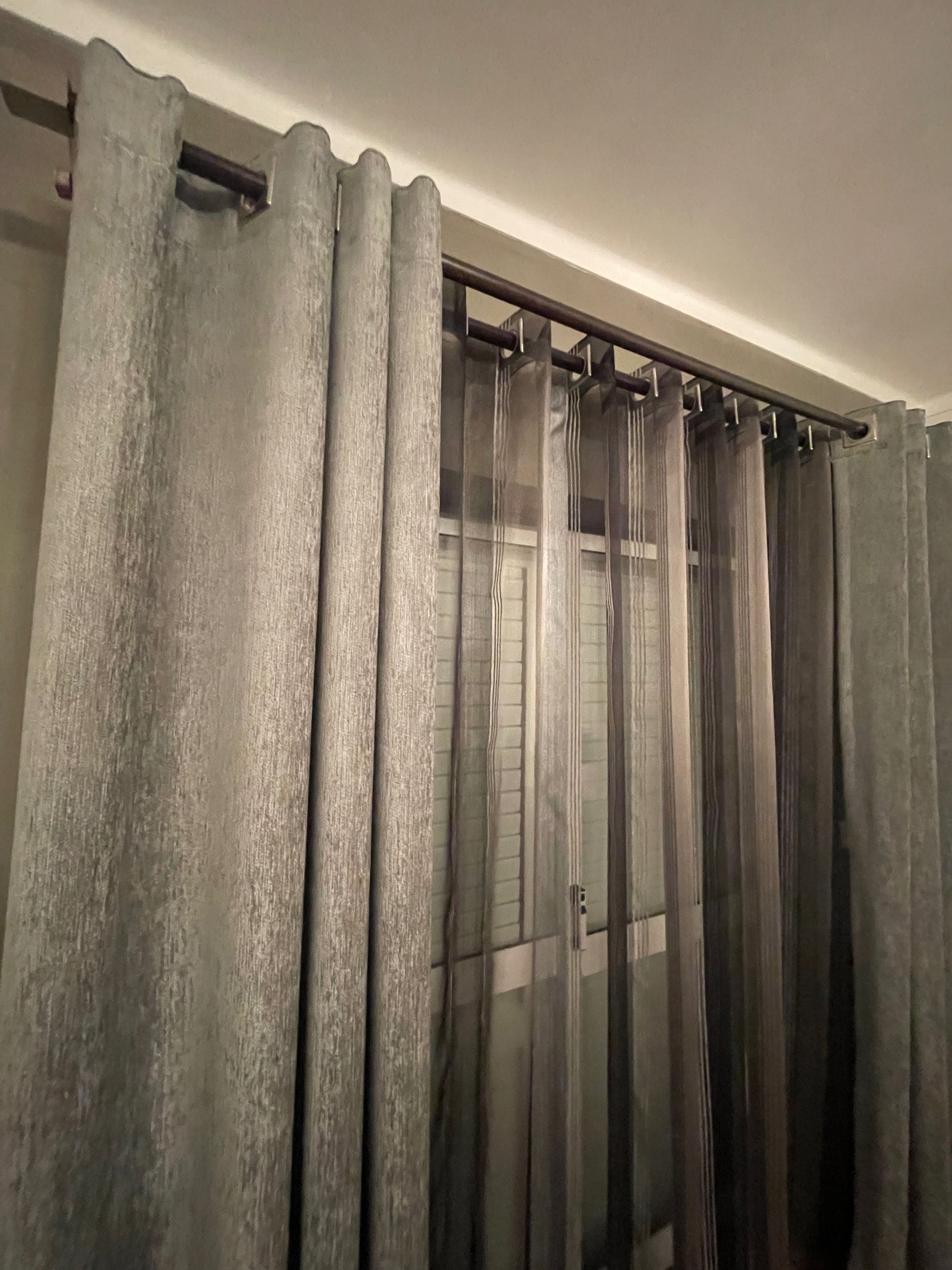 Cortinas de quarto com varão