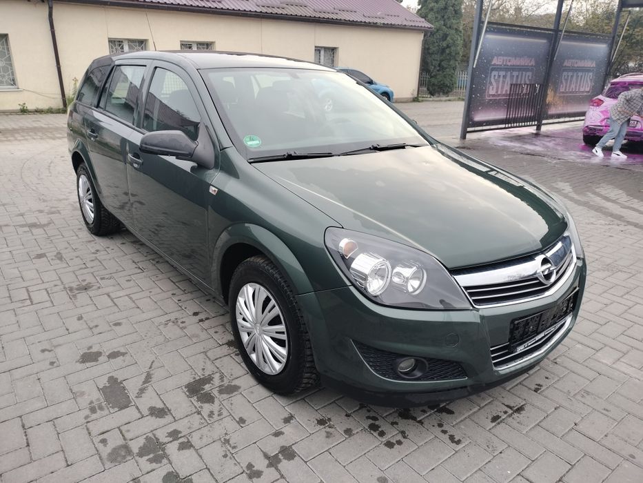 Продам свіжопригнаннй автомобіль