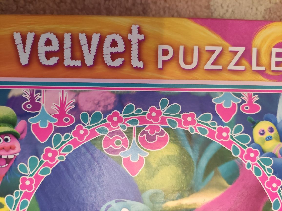 Puzzle Trolle z welurowymi wstawkami