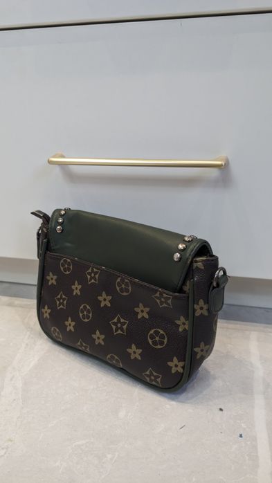 Сумка клатч LV, зеленого кольору