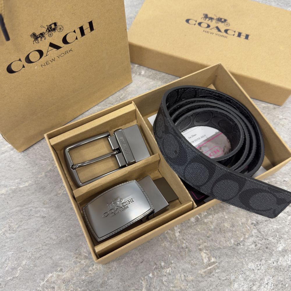 Подарунковий набір Coach шкіряний ремінь з 2 пряжками