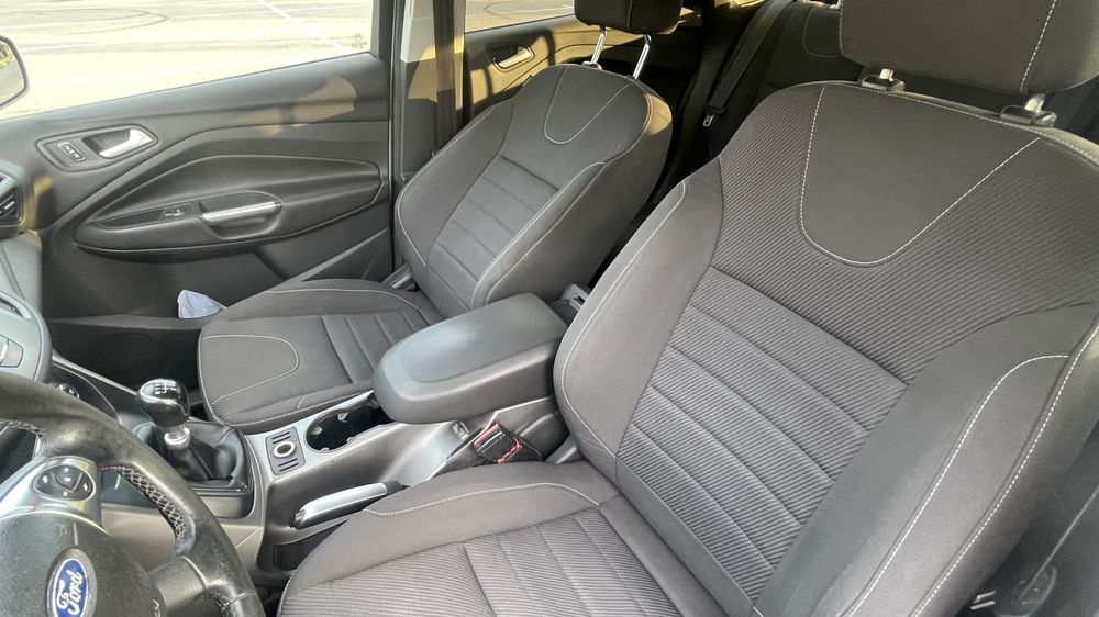 Продаж Fоrd kuga 2013 рік