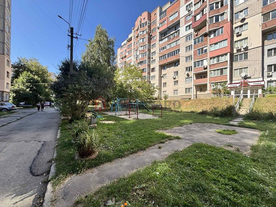 Трикімнатна квартира на 2-ому поверсі Вишенька
