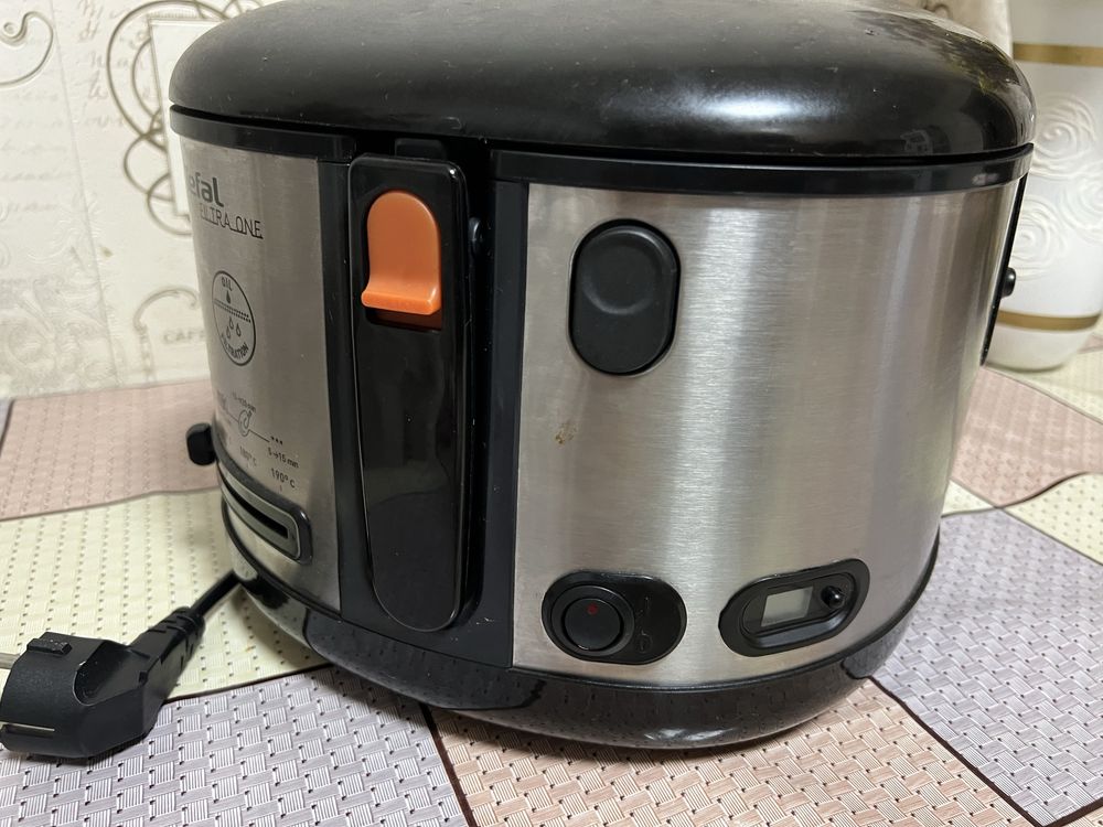 Нова електрична фритюрниця TEFAL