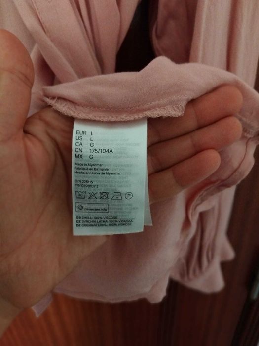 Blusa rosa fresca