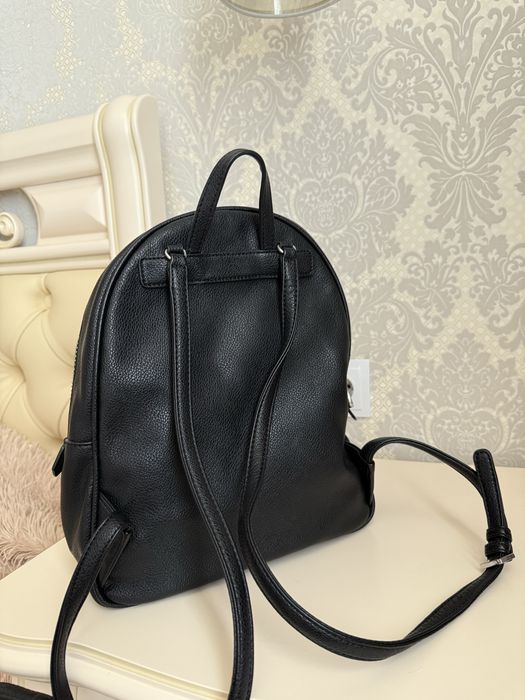 Портфель рюкзак Guess