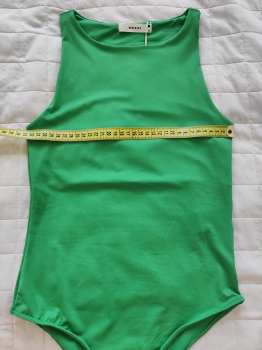 Gładkie zielone body Reserved xS 34