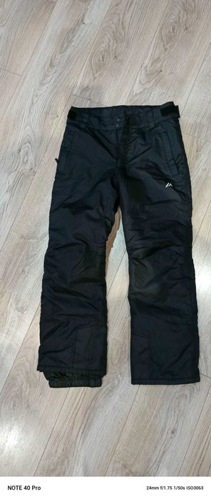 Spodnie zimowe ocieplane 140