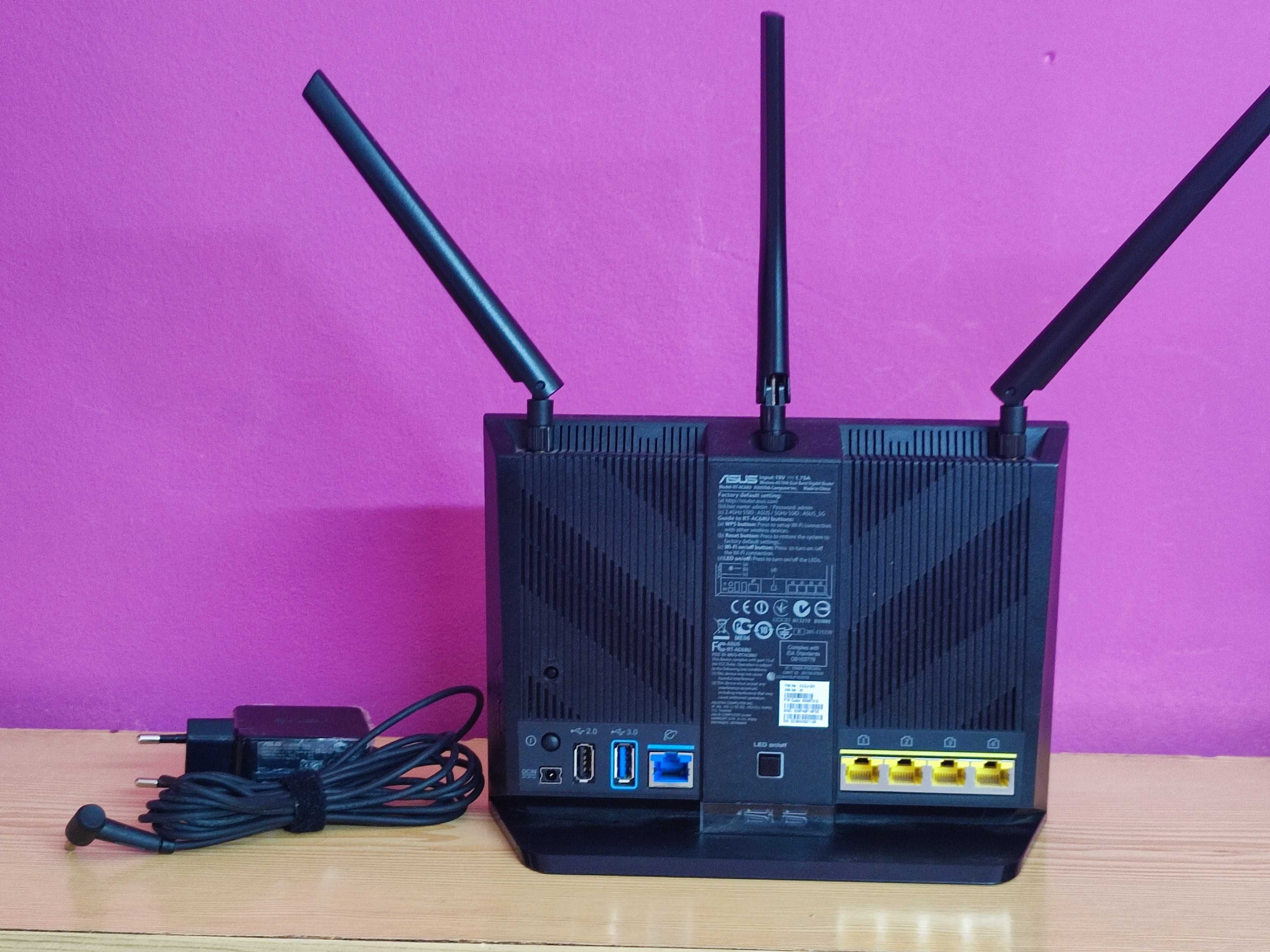 ASUS RT-AC68U DualBand AC1900 Wi-Fi Router Gigabit