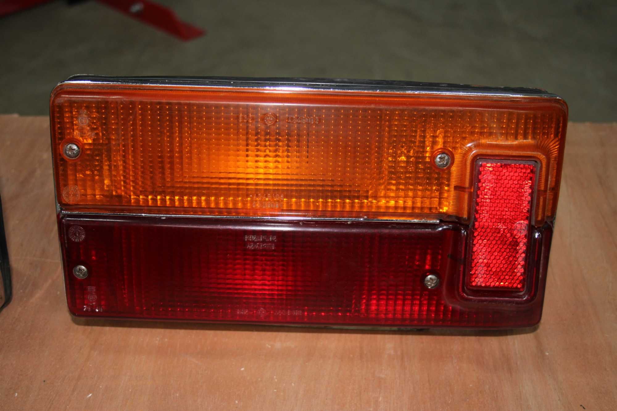Lampy Tył Tylne Lewa Prawa OEM Metal Chrom FIAT FSO 125P Osłony