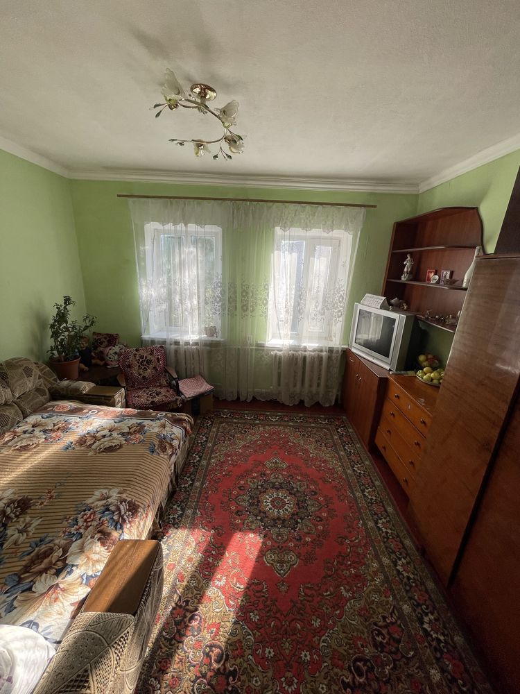 Продаж частини будинку