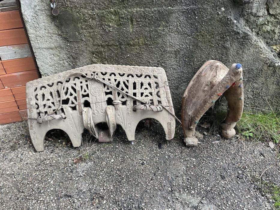 Objetos auxiliares de carro de bois e carroça