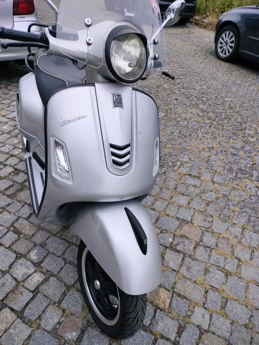 Vespa 250 gts ie
