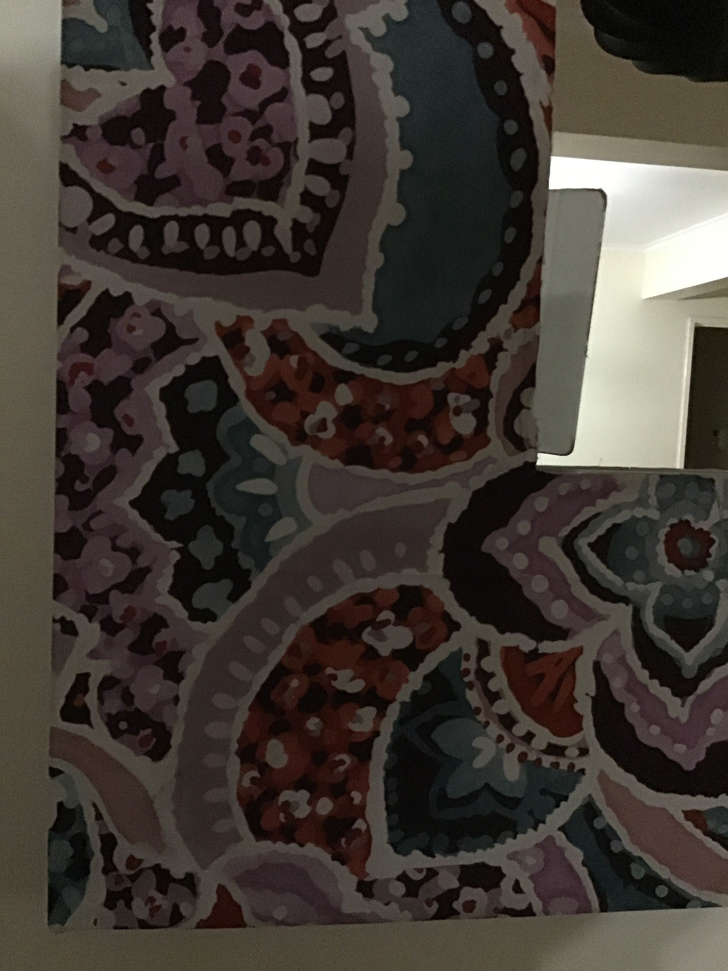 Espelho decorativo em muito bom estado. Sem riscos.