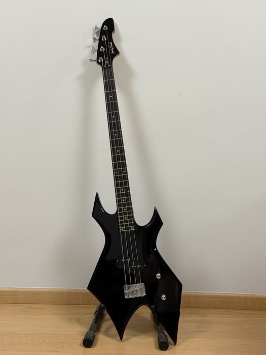 Gitara basowa Harley Benton rock series