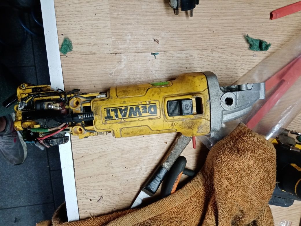 Wyprzedaż elektronarzędzi