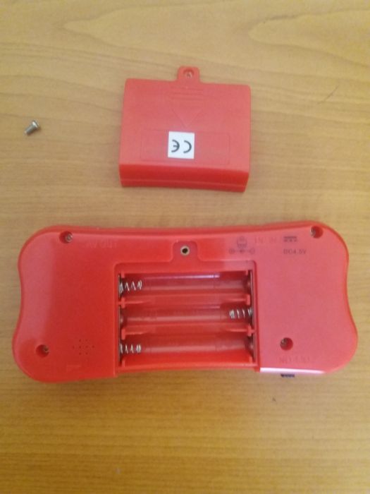 Mini consola portátil com 100 jogos - Gamer Gaming