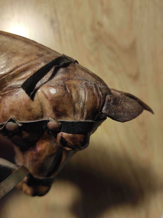 skurzana figurka konia vintage