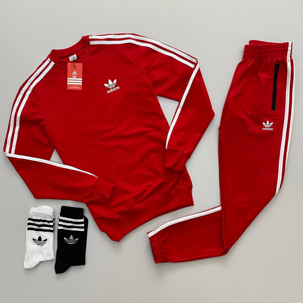 Костюм adidas.Костюм спортивний унісекс.