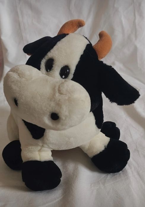 Vaca de peluche como nova