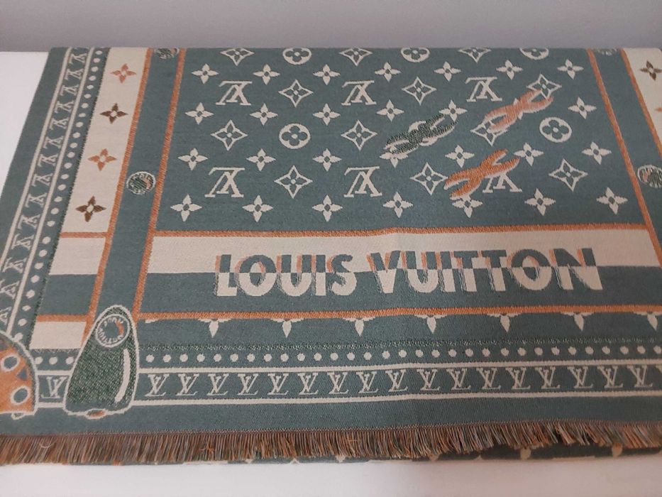 Louis Vuitton Cachecol Lenço