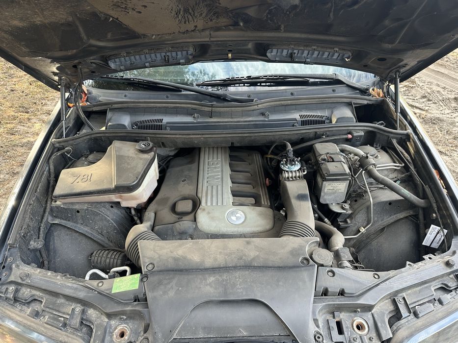 Продам BMW x5 e53