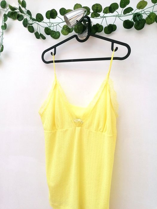 Blusa Amarela de Alças