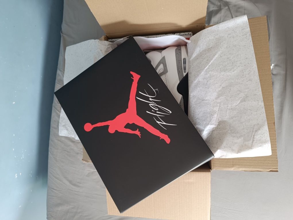 Jordan 4 White Cement limitowana edycja 2025