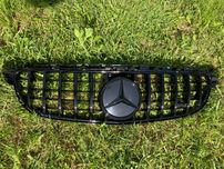 Решетка mercedes C W205 2019-2021год.GT стиль(Black) без камеры