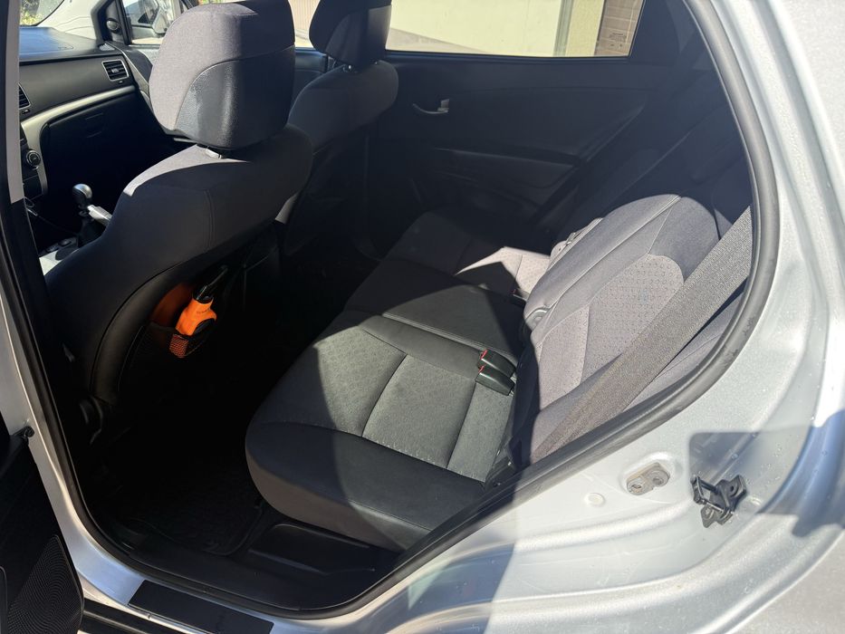 Ssank Yong Korando. 2.0 Дизель. 2011 год