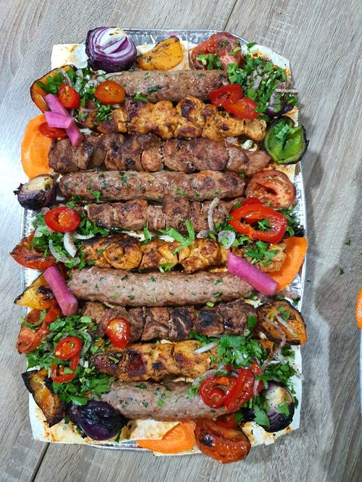 Imprezy masowe katering catering mięsne i wege grill szaszłyki kotlety