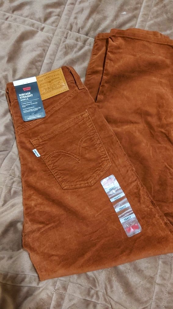 Продам нові джинси levi's  ribcage straight ankle висока посадка слім