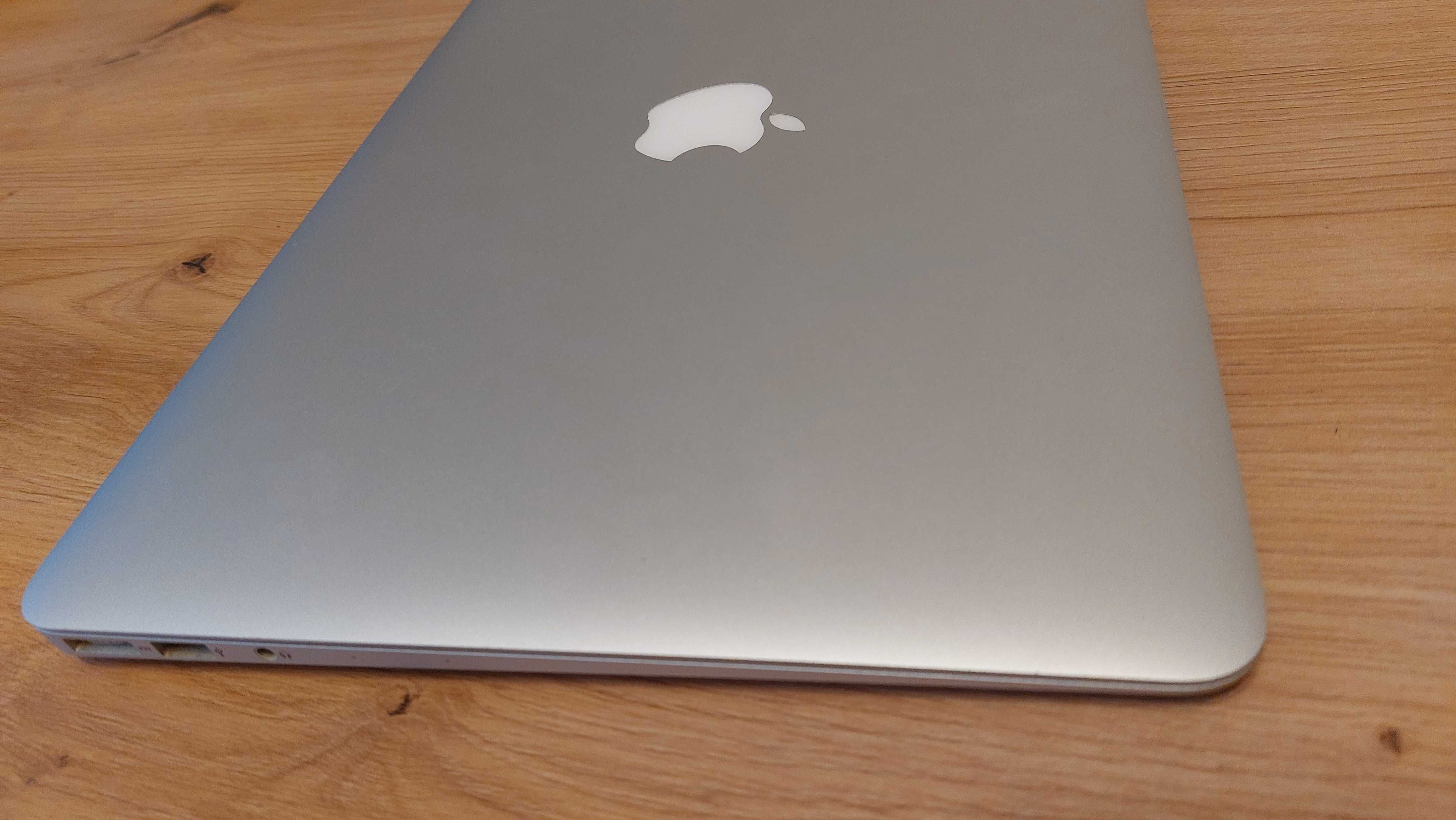 Macbook Air 2015 i5, 256GB, 8GB RAM Stan bardzo dobry