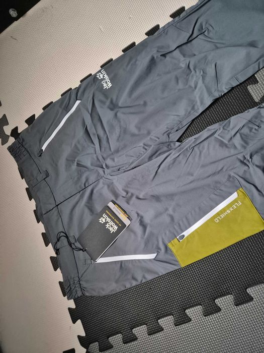 Nowe spodnie turystyczne górskie trekkingowe softshell Jack Wolfskin L