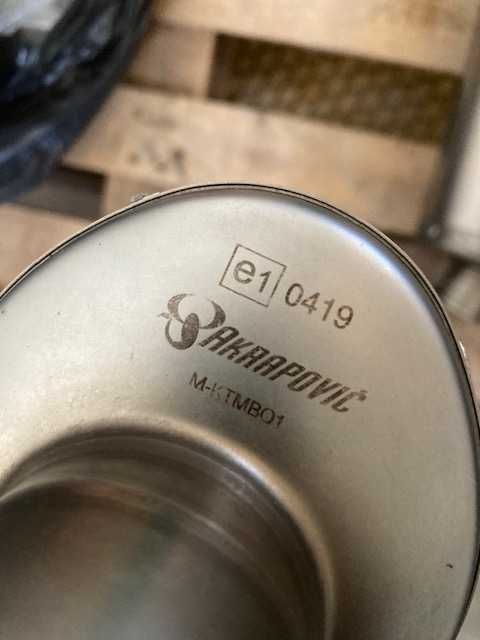 Ponteiras Akrapovic KTM 990