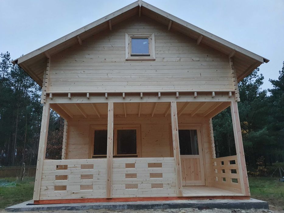 Drewniany domek letniskowy z poddaszem bez pozwolenia 5x7m
