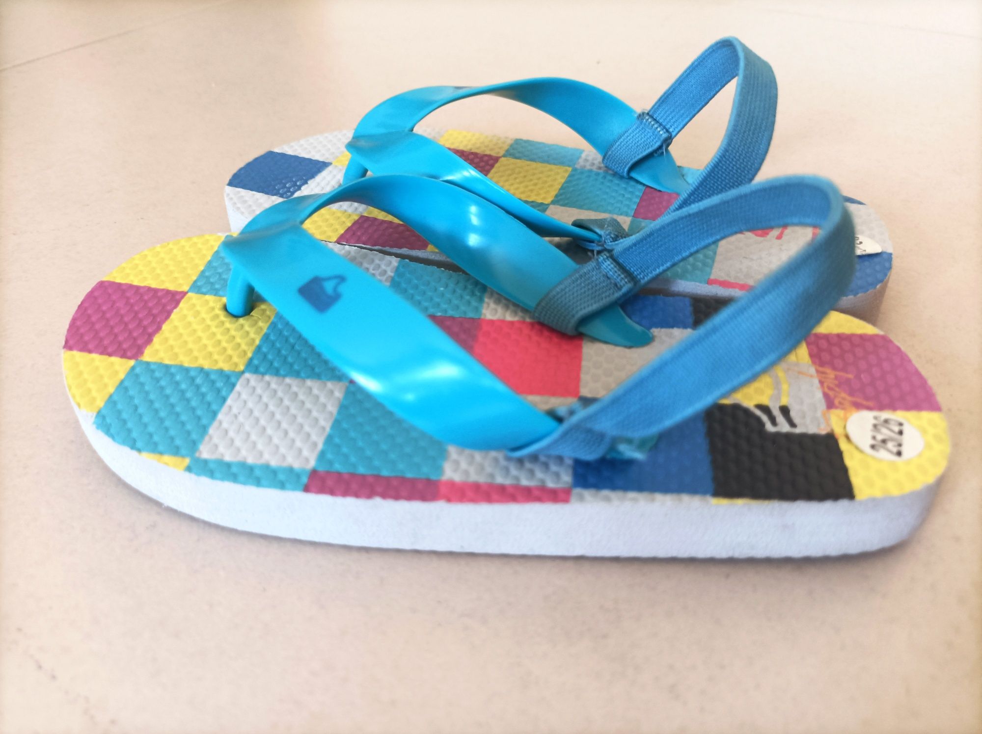 Chinelos tipo Havaianas para Criança marca Deeply (Novos - Tam. 25/26)