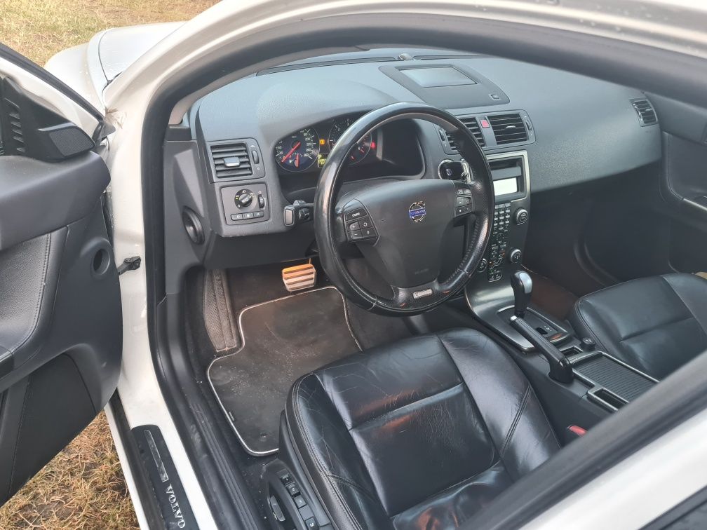 Volvo V50 2.4 D5