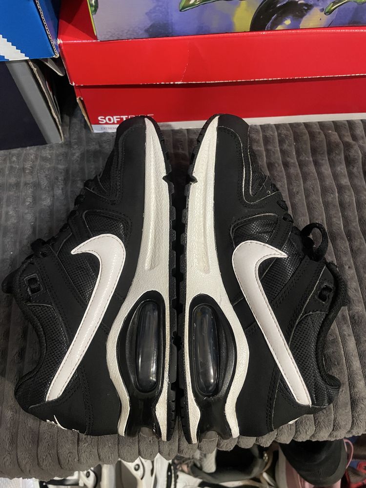Кросівки Nike Air Max Command 37,5(23,5см) оригінал
