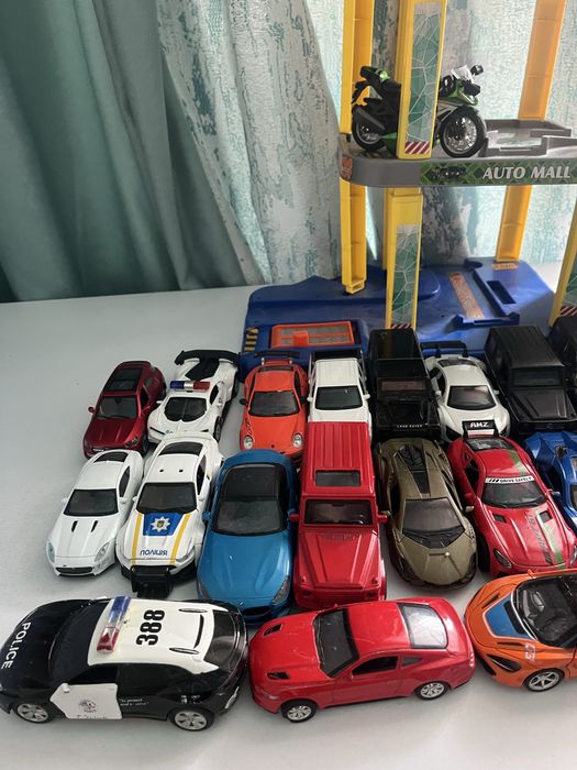 Колекційні машинки