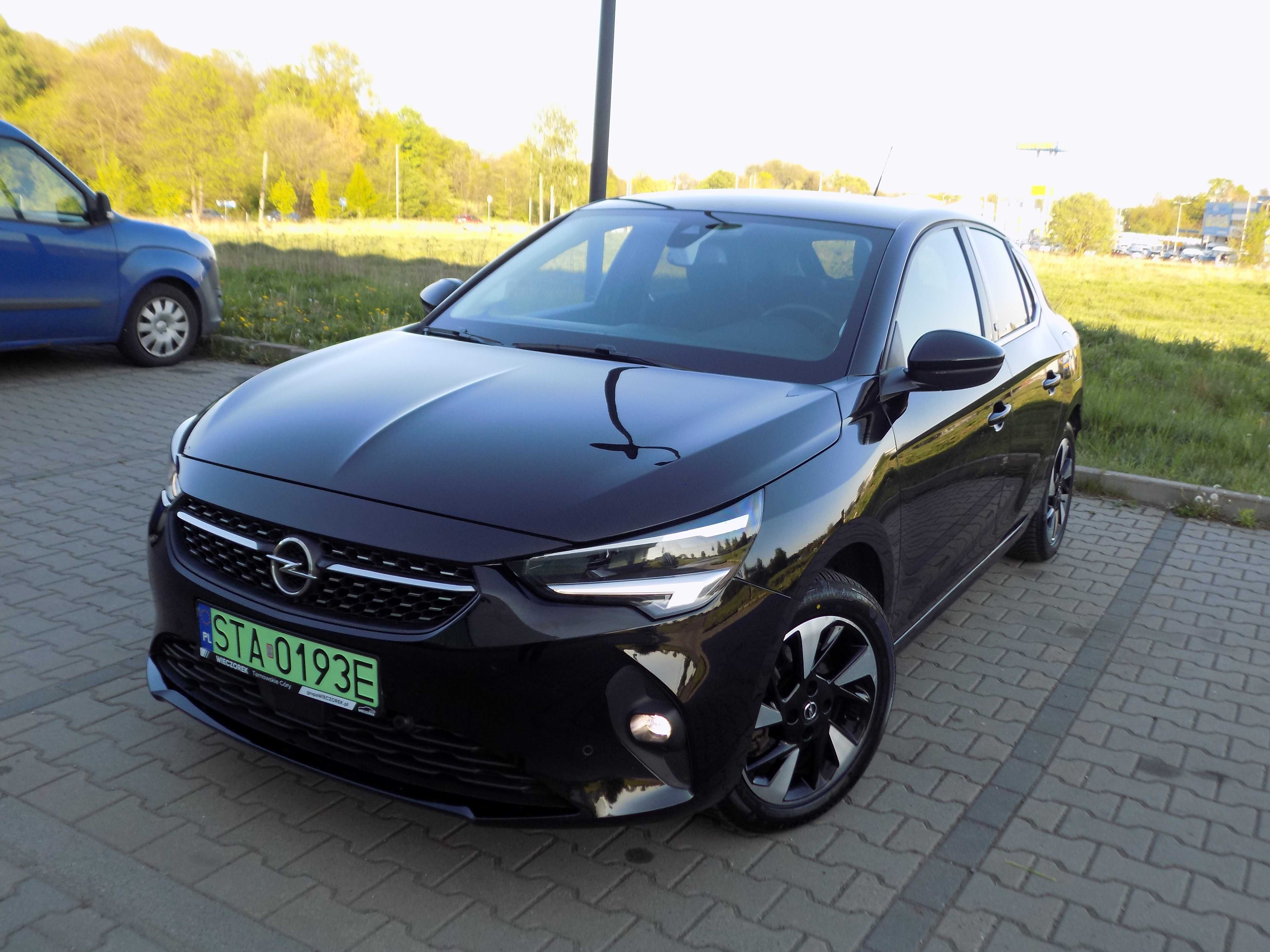 Opel Corsa elekt. led intellilux, nawigacja, podg. kierownica, kam.180