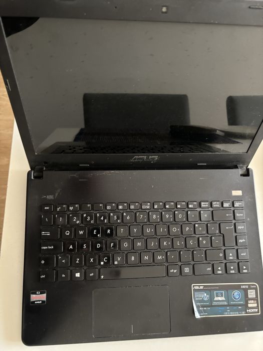 Portatil Asus X401U 14” 4GB RAM Win10