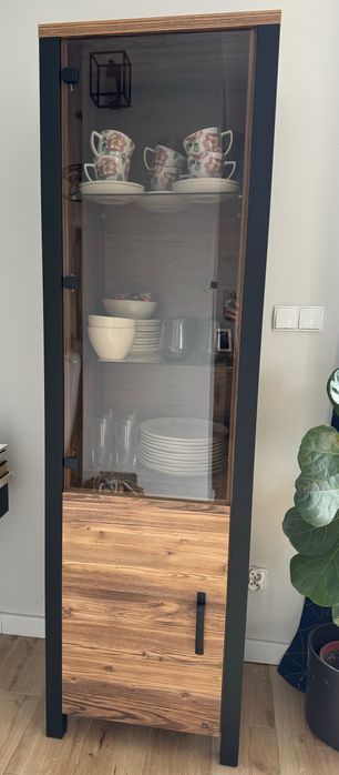 Sprzedam używaną witrynę