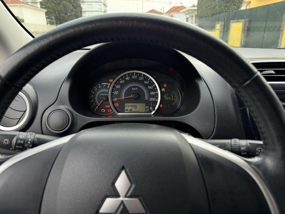 Mitsubishi Space Star - 2015 - 54mil Km - Full Extras